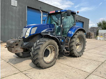 جرار NEW HOLLAND T7.235