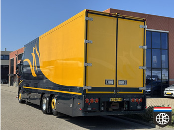 مبردة شاحنة Volvo FH 420 6X2/4 - SHOWTRUCK - FLOWERS /  RACE / HORSE - CONCOURSTAAT!!: صور 4