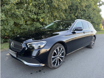 سيارة ستيشن MERCEDES-BENZ