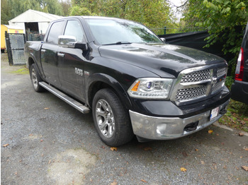 شاحنة البيك أب DODGE