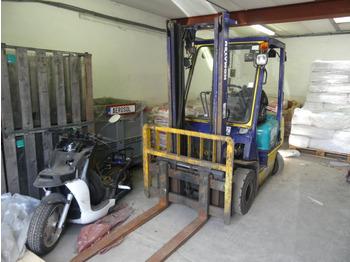 رافعة شوكية KOMATSU
