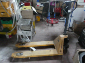 معدات الرفع منخفض المستوى