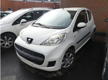 سيارة PEUGEOT
