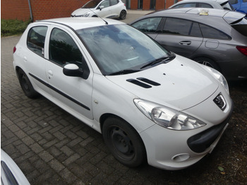 سيارة PEUGEOT