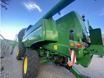 تأجير John Deere T550 John Deere T550: صور 4 تأجير John Deere T550 John Deere T550: صور 4