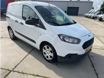 فان المدمجة FORD Transit
