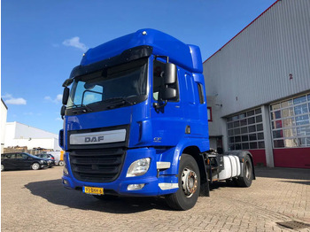 شاحنة جرار DAF CF 400