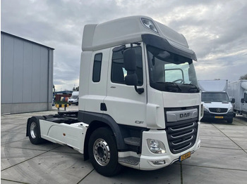 شاحنة جرار DAF CF 450