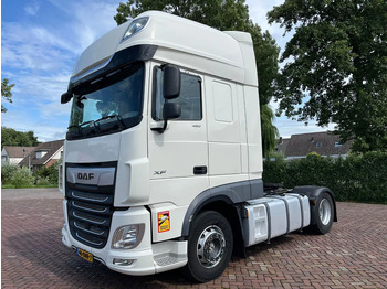شاحنة جرار DAF XF 480