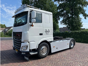 شاحنة جرار DAF XF 510