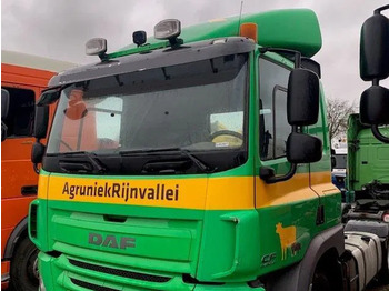 الكابينة والداخلية DAF CF