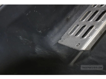 خطوة جانبية - شاحنة Volvo Body & Chassis Parts Instapbak Volvo FH RH.: صور 3