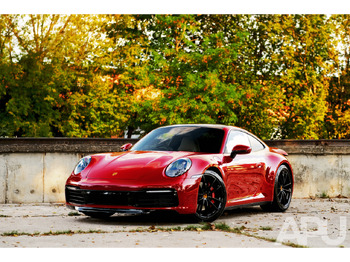 سيارة PORSCHE