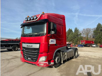 شاحنة جرار DAF XF 460