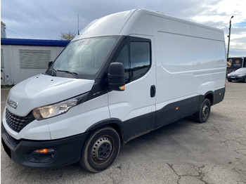 فان IVECO Daily 35s18