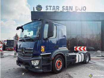 شاحنة جرار MERCEDES-BENZ Actros 1843