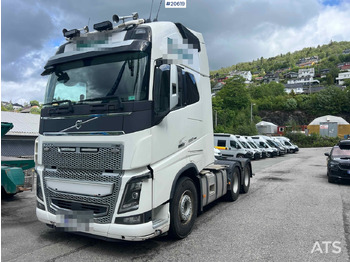 شاحنة جرار VOLVO FH