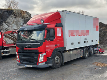 بصندوق مغلق شاحنة VOLVO FM 500