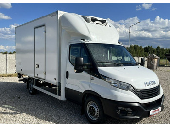 الشاحنات الصغيرة المبردة IVECO Daily