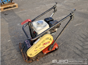 آلة أسفلت DYNAPAC