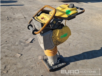 آلة أسفلت BOMAG