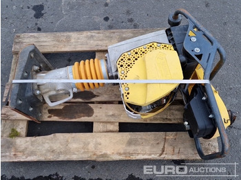 آلة أسفلت BOMAG