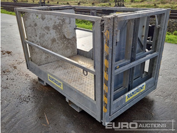 معدات المناولة MANITOU