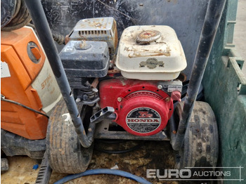 ماكينة غسيل ضغط عالي Pallet of Nilfisk + Stihl Pressure Washer: صور 5