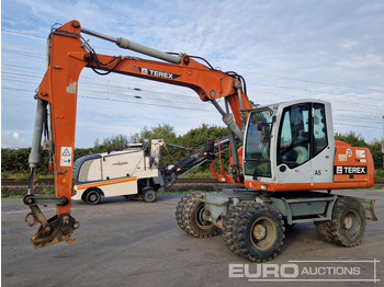 حفارة على عجلات TEREX