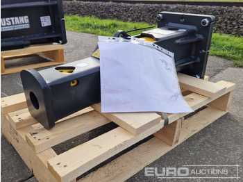 مطرقة هيدروليكية MUSTANG