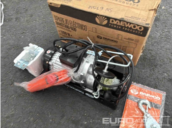 معدات البناء DAEWOO