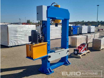 معدات البناء