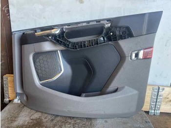 الكابينة والداخلية SCANIA