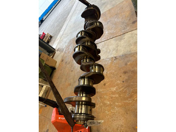 المحرك و قطع الغيار VOLVO