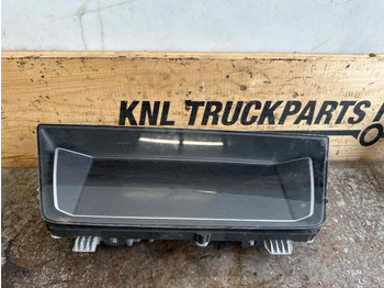 الكابينة والداخلية VOLVO