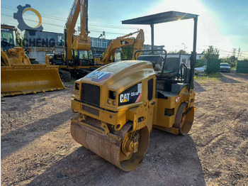 مدحلة CAT CB24B: صور 3