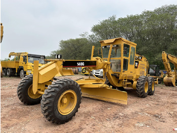 آلة تسوية الأرض CATERPILLAR 140G