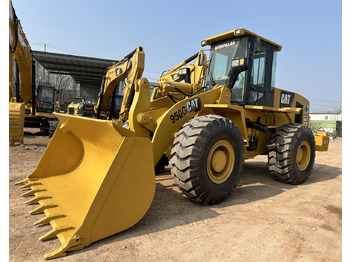 اللودر بعجل CATERPILLAR 950G
