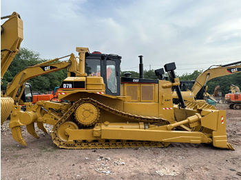بلدوزر CATERPILLAR D7R: صور 4