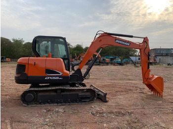 حفارة DOOSAN DX55