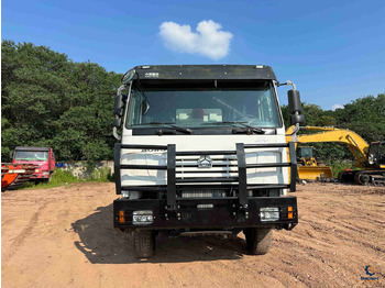 قلابات SINOTRUK HOWO
