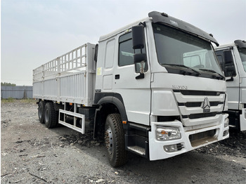 شاحنة نقل المواشي شاحنة SINOTRUK HOWO