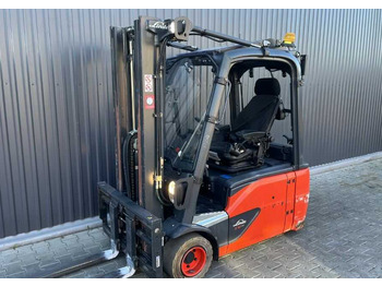 رافعة شوكية كهربائية LINDE E18