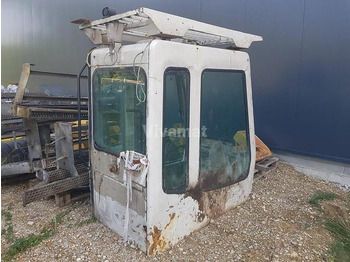 الكبائن LIEBHERR