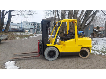 رافعة شوكية تعمل بالغاز HYSTER