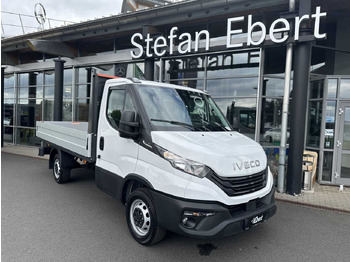الشاحنات الصغيرة المسطحة IVECO Daily 35s16