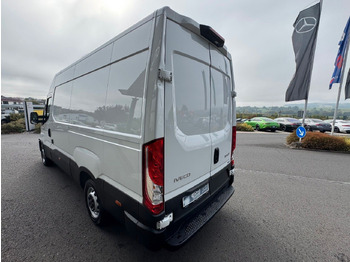 الشاحنات الصغيرة المبردة Iveco Daily 35S16 A8 *Standkühlung*Kamera*Automatik*: صور 5 الشاحنات الصغيرة المبردة Iveco Daily 35S16 A8 *Standkühlung*Kamera*Automatik*: صور 5