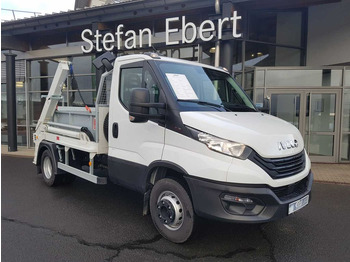 شاحنات قابلة للفك شاحنة IVECO Daily 70c18