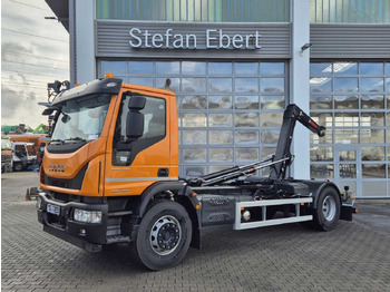 شاحنة ذات الخطاف IVECO