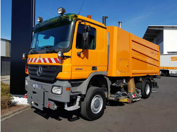 سياره كنس شوارع Mercedes-Benz Actros 2032 A 4x4 Bucher STKF 9500 Airport: صور 3